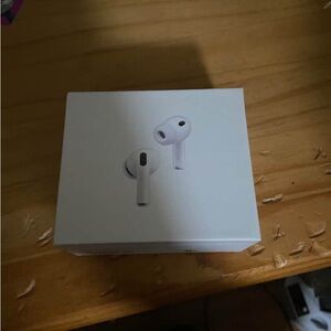 Apple White Wireless Earbuds (Earbud Headphones)
